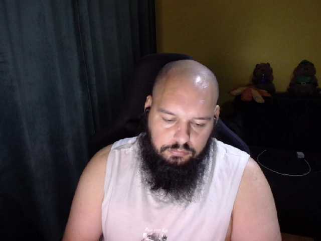 guessswho24