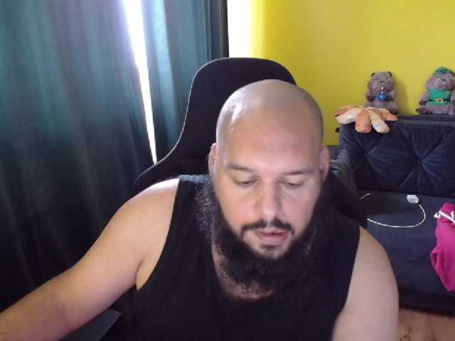 guessswho24