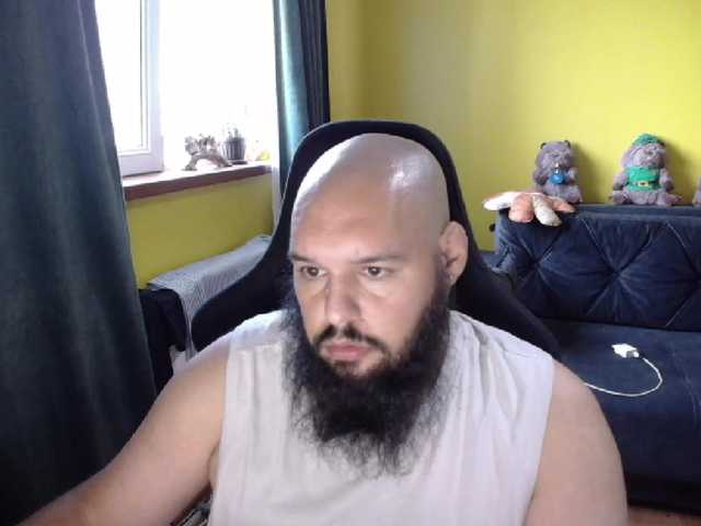 guessswho24