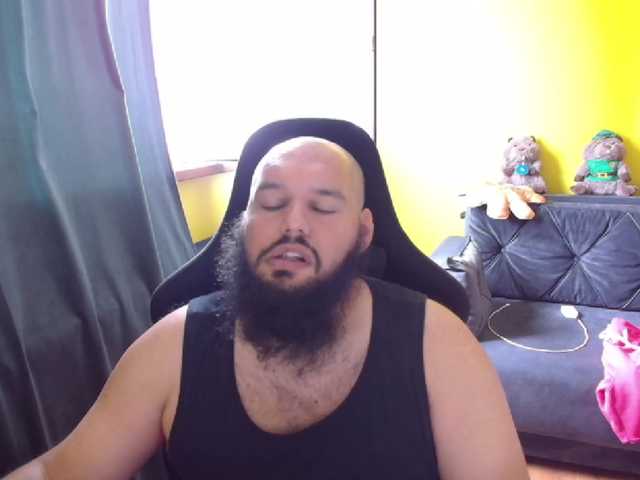 Guessswho24