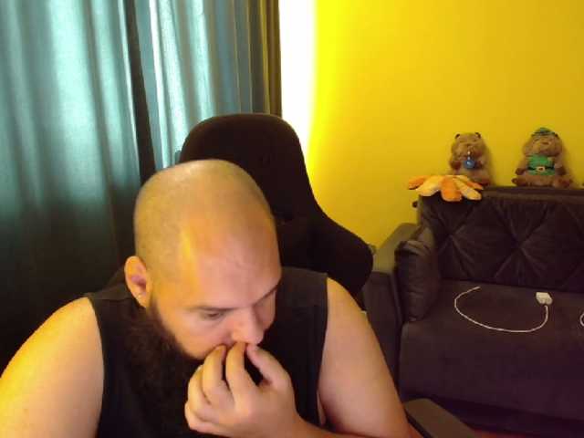 guessswho24