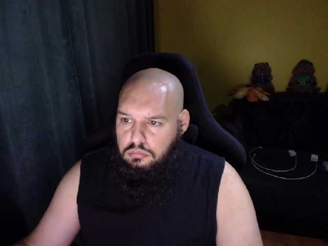 guessswho24