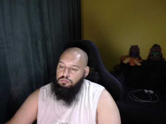 GuesssWho24