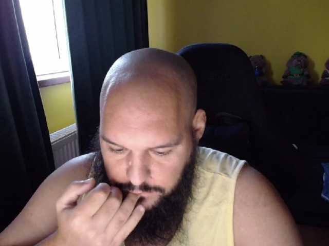 guessswho24