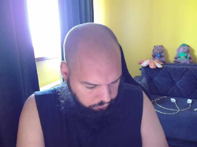 guessswho24