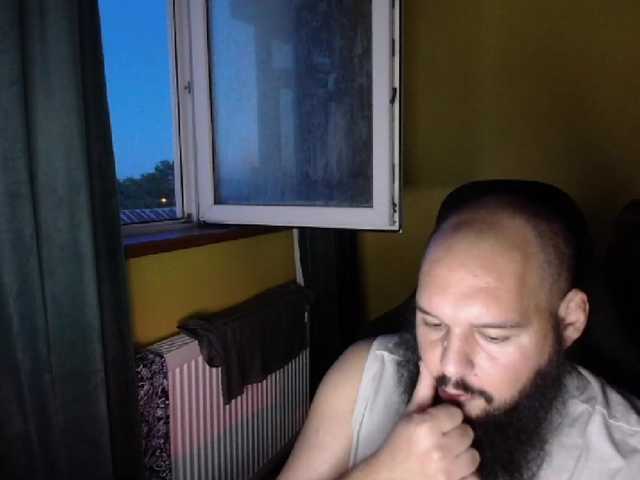 GuesssWho24