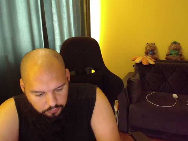 guessswho24