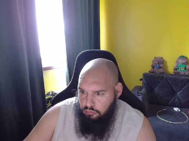 GuesssWho24