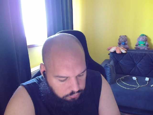 guessswho24