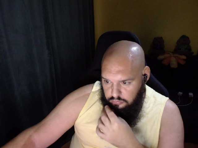 guessswho24