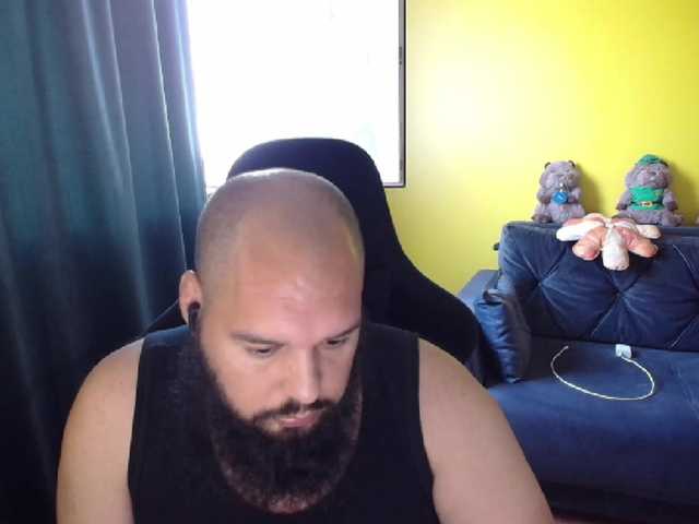 guessswho24