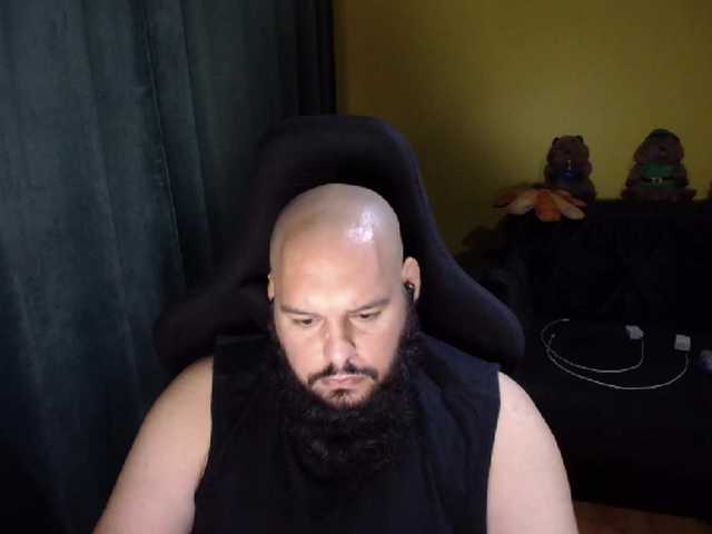 guessswho24