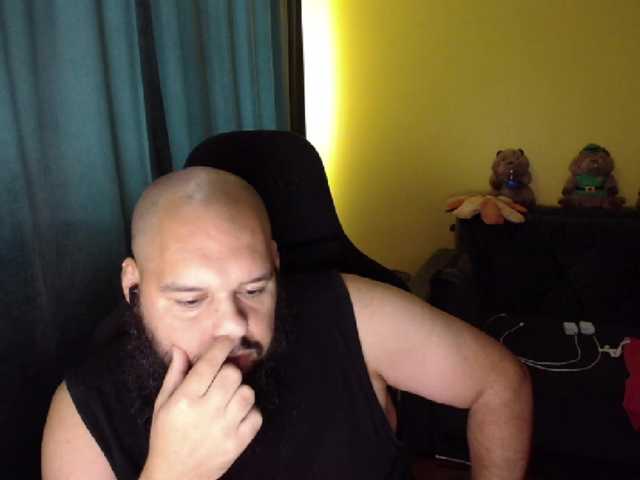 guessswho24