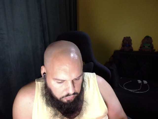 guessswho24