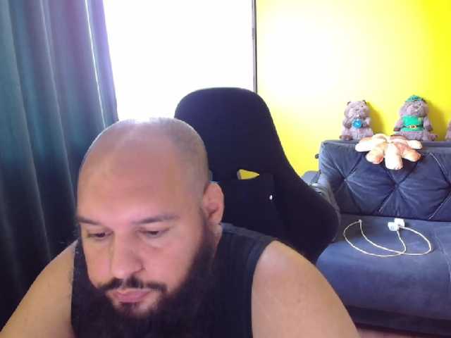 guessswho24
