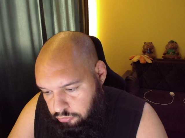 guessswho24