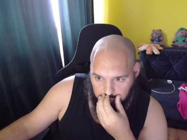 guessswho24