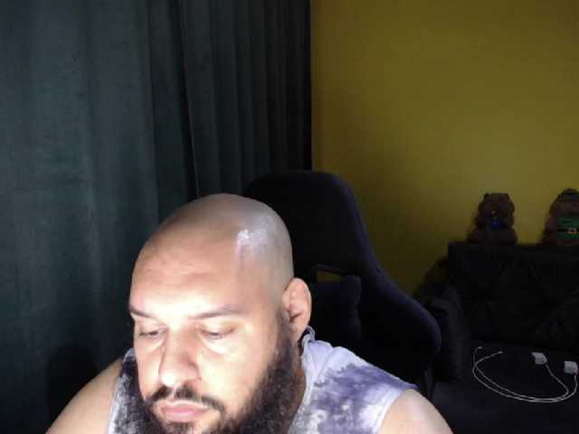 Guessswho24