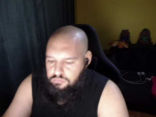 guessswho24