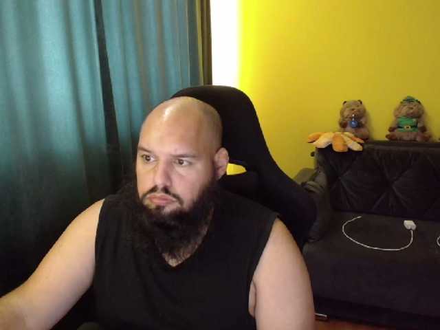 guessswho24