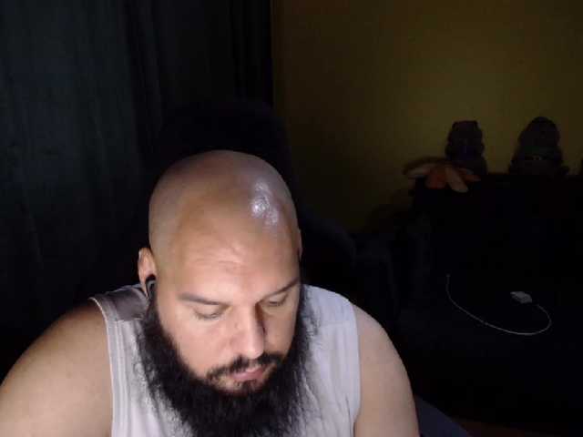 guessswho24