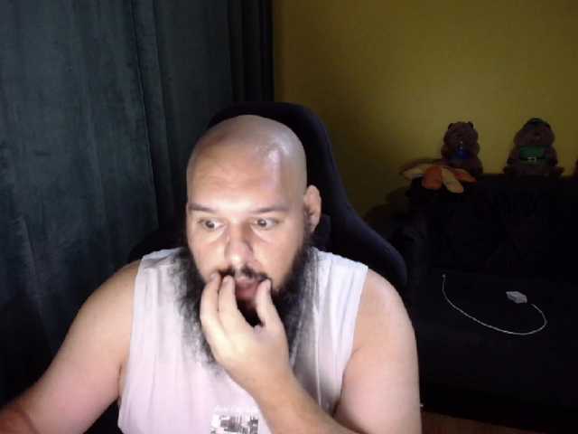 guessswho24