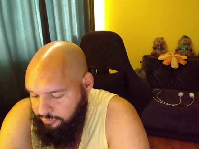 guessswho24