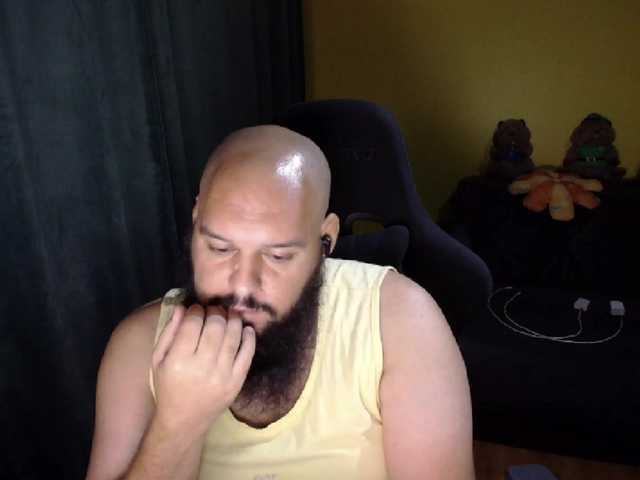 guessswho24