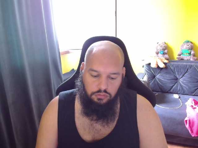 guessswho24