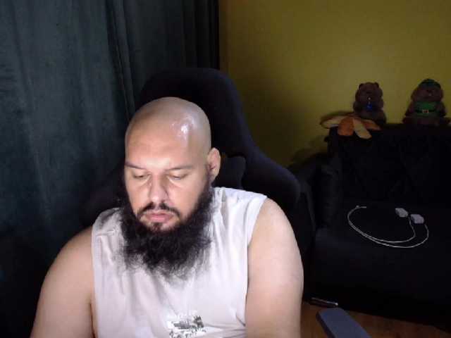 GuesssWho24