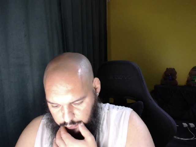 GuesssWho24