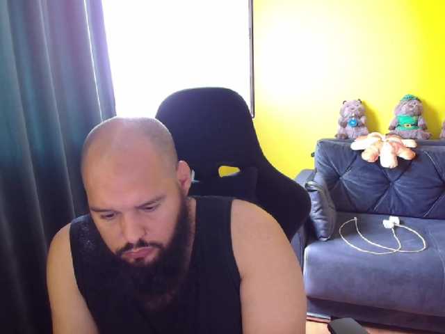 guessswho24