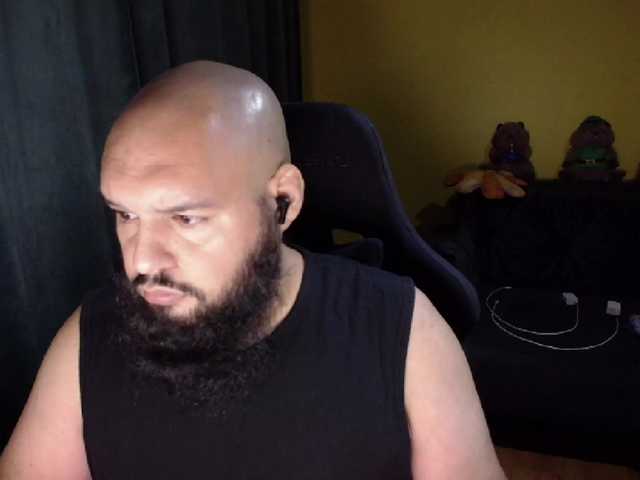 guessswho24