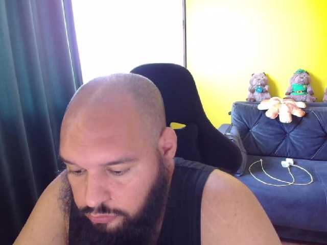 guessswho24