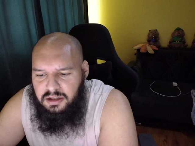 guessswho24