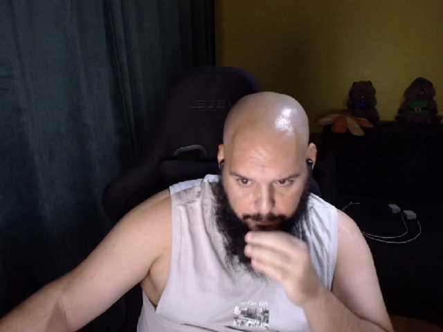 guessswho24