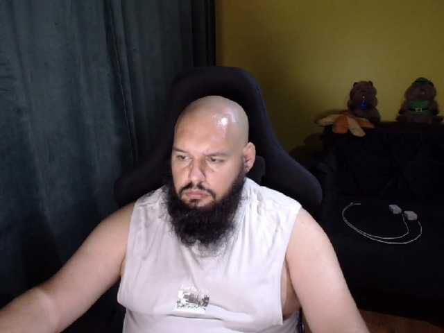 guessswho24
