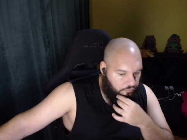 guessswho24