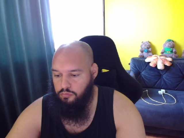 guessswho24