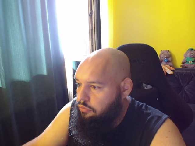 Guessswho24