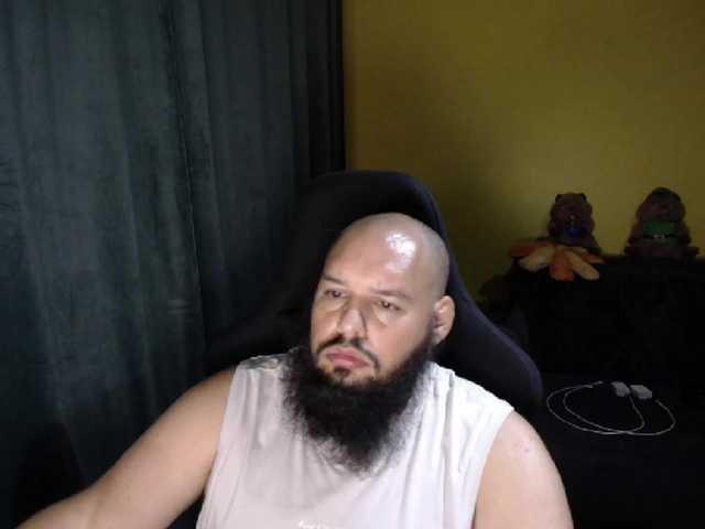 GuesssWho24