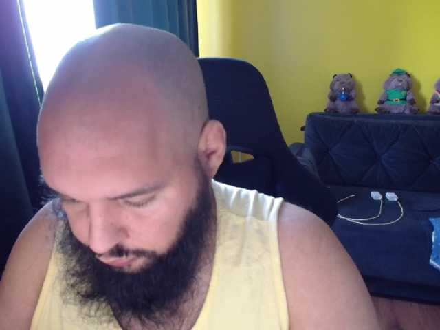 guessswho24