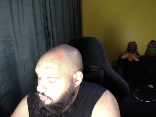 GuesssWho24