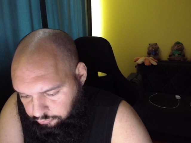 guessswho24