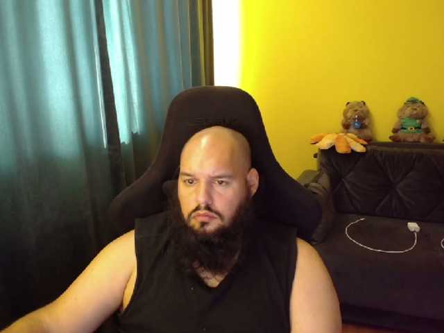 guessswho24