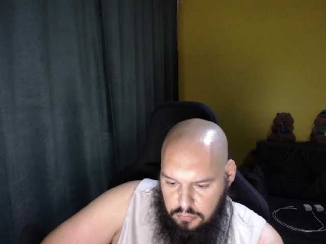 GuesssWho24