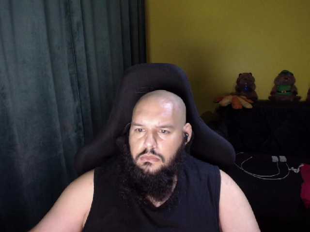 guessswho24