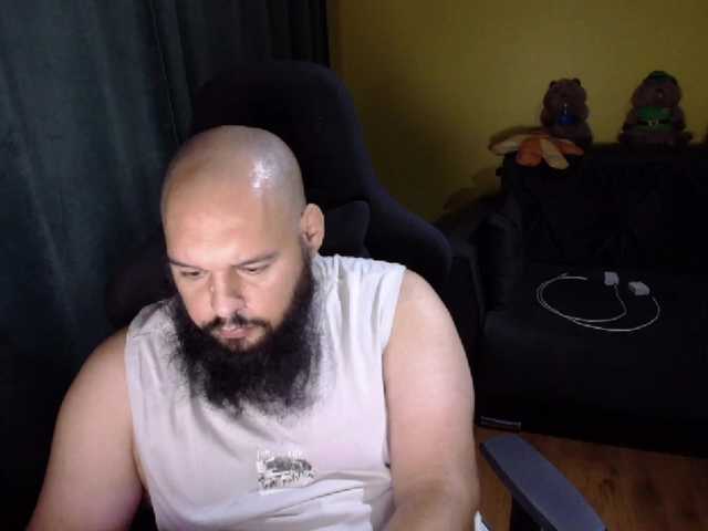 guessswho24