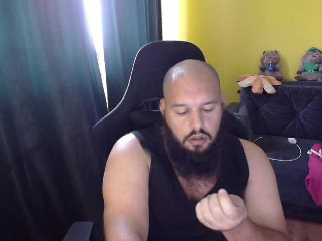 guessswho24