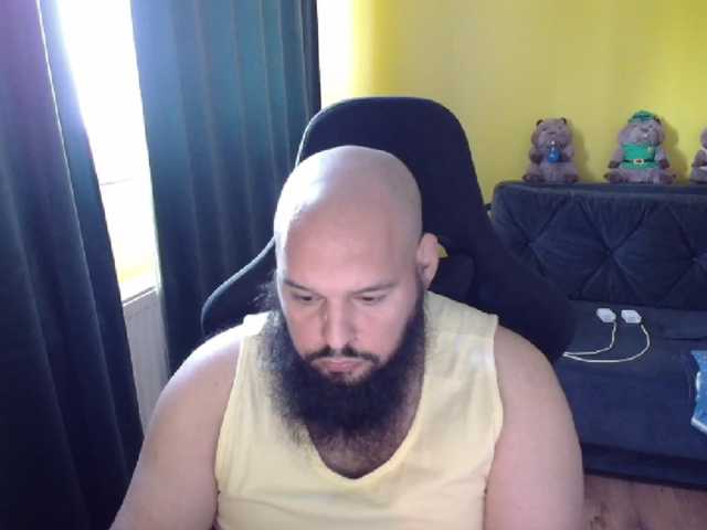 guessswho24